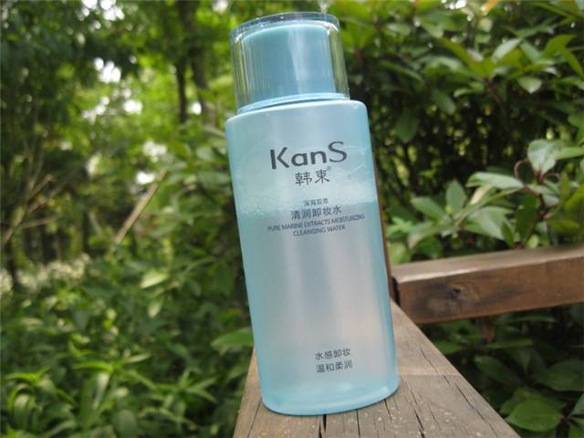 卸妆水和卸妆油的特点